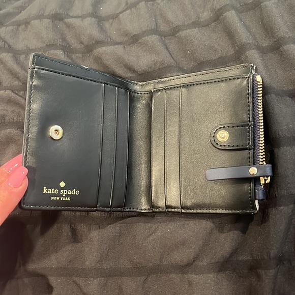 NWT Kate spade wallet - Picture 5 of 6